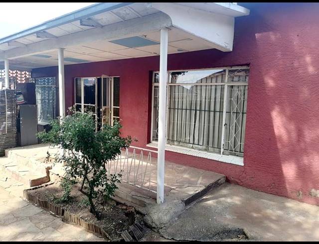 4 BEDROOM HOUSE FOR SALE IN KENSINGTON